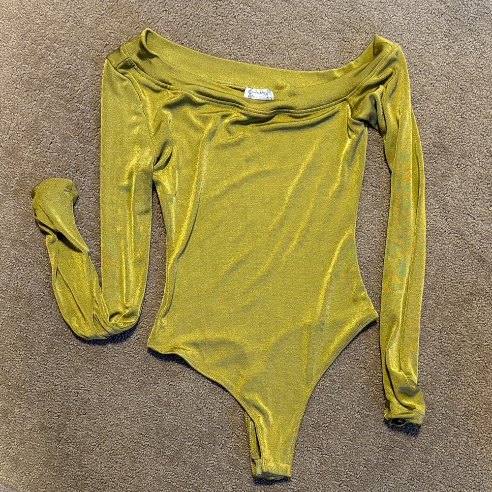 Free People Gold Off-Shoulder Long Sleeve Bodysuit, XS